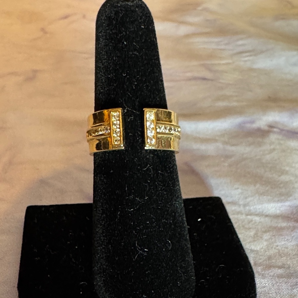 Gold-Tone Ladies “T” Ring with Clear Crystals size 7 - Picture 1 of 2